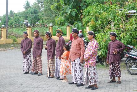 Upacara Peringatan Hari Kartini oleh TP-PKK Desa C