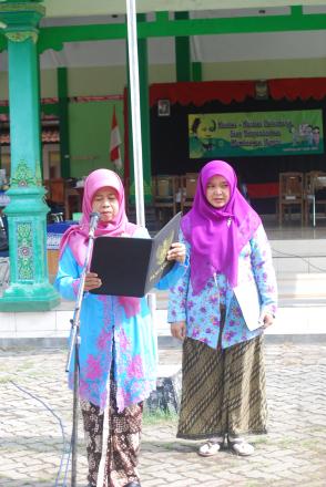Upacara Peringatan Hari Kartini oleh TP-PKK Desa C