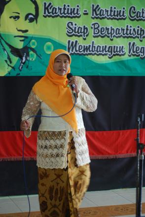 Lomba Menyanyi Ibu-Ibu PKK